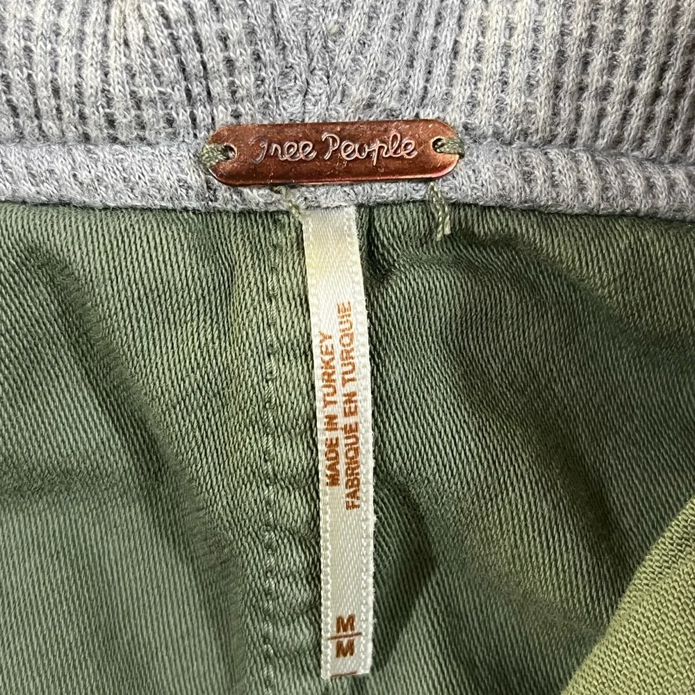 Free People Weekend Wanderer Distressed Green Hooded Jacket – Size Medium - Picture 4 of 9